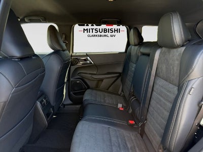2026 Mitsubishi Outlander LE