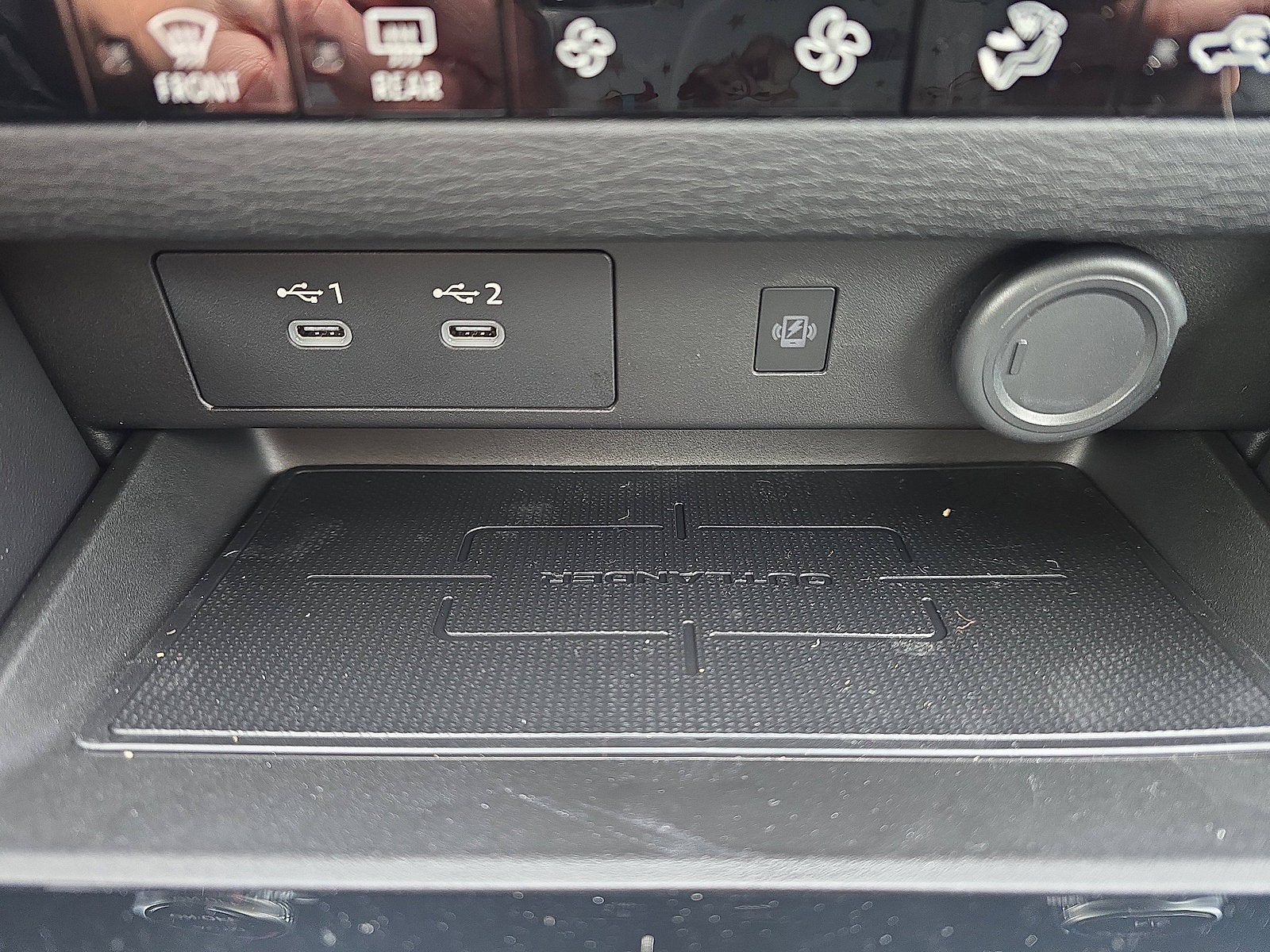 2026 Mitsubishi Outlander SE