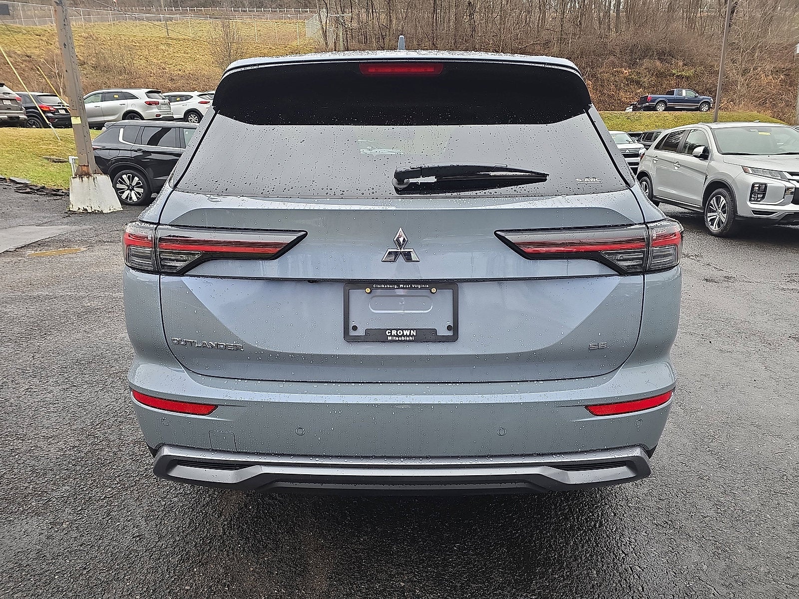 2026 Mitsubishi Outlander SE