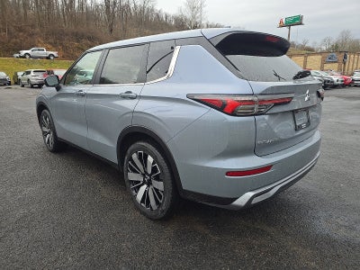 2026 Mitsubishi Outlander SE