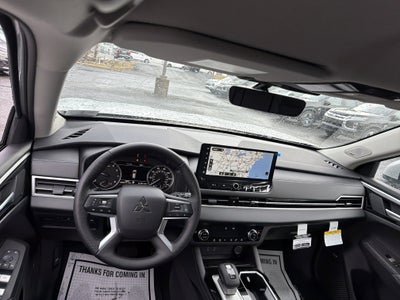 2026 Mitsubishi Outlander SE