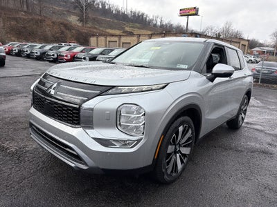 2026 Mitsubishi Outlander SE