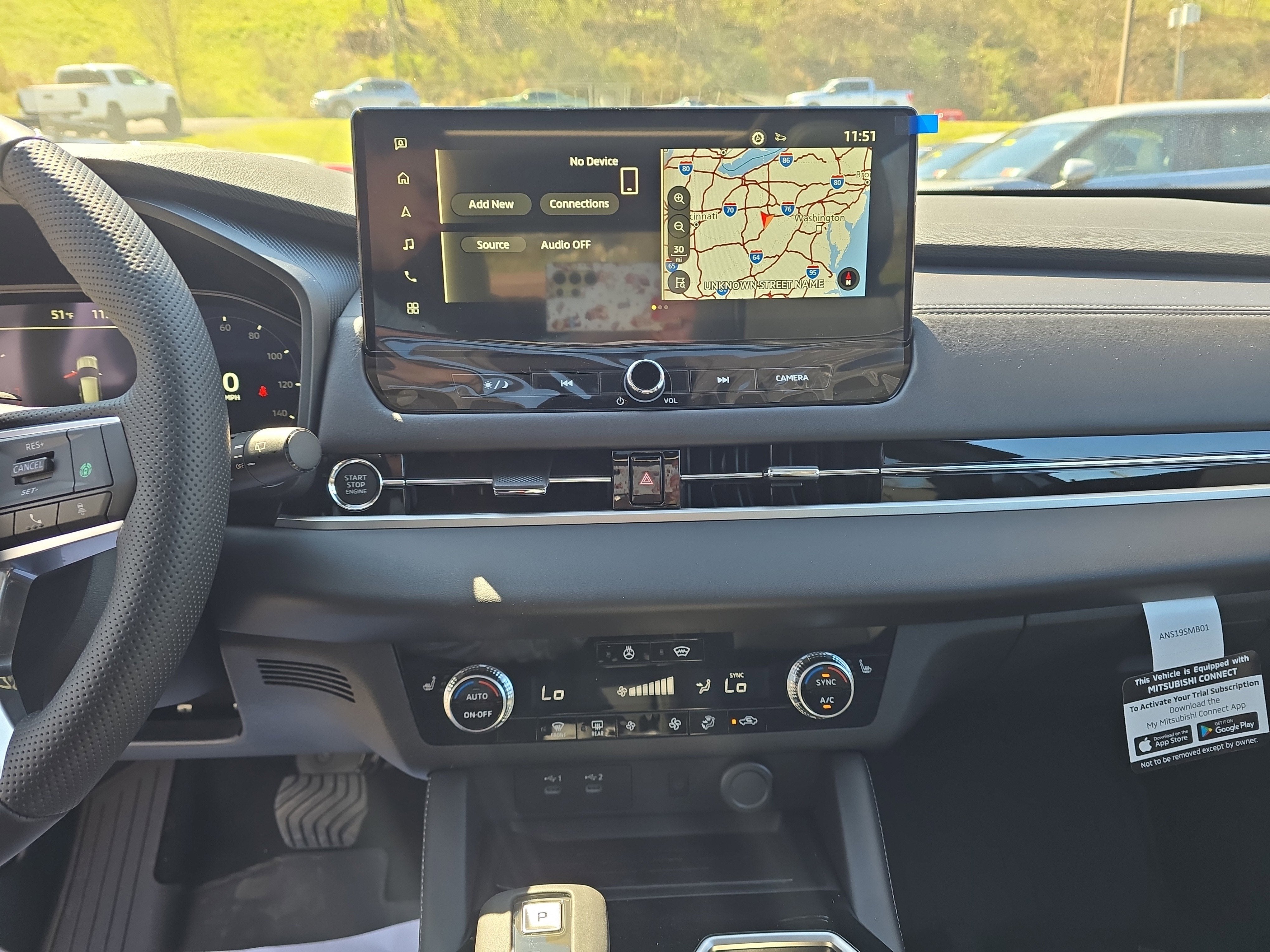 2026 Mitsubishi Outlander SE