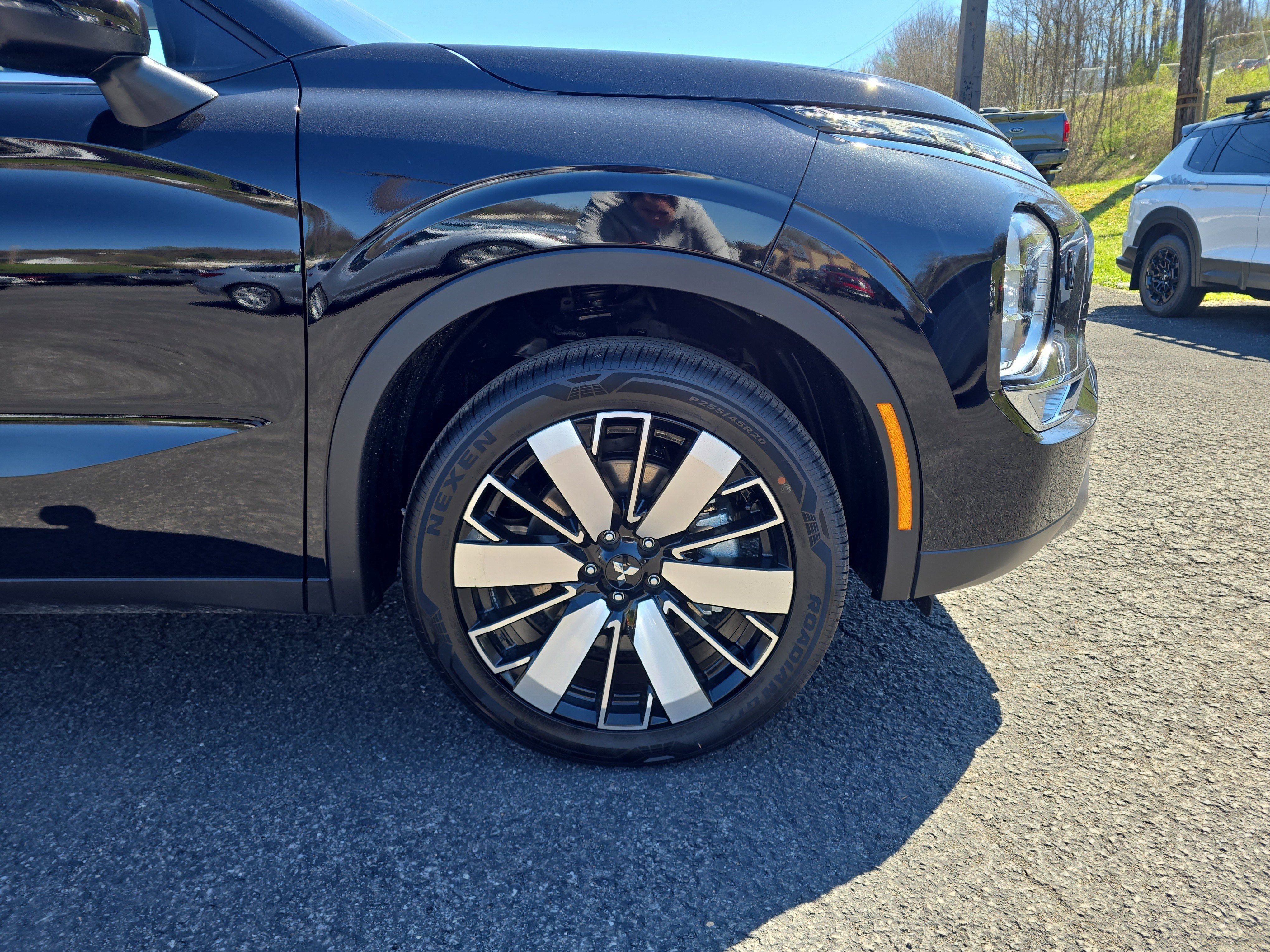 2026 Mitsubishi Outlander SE