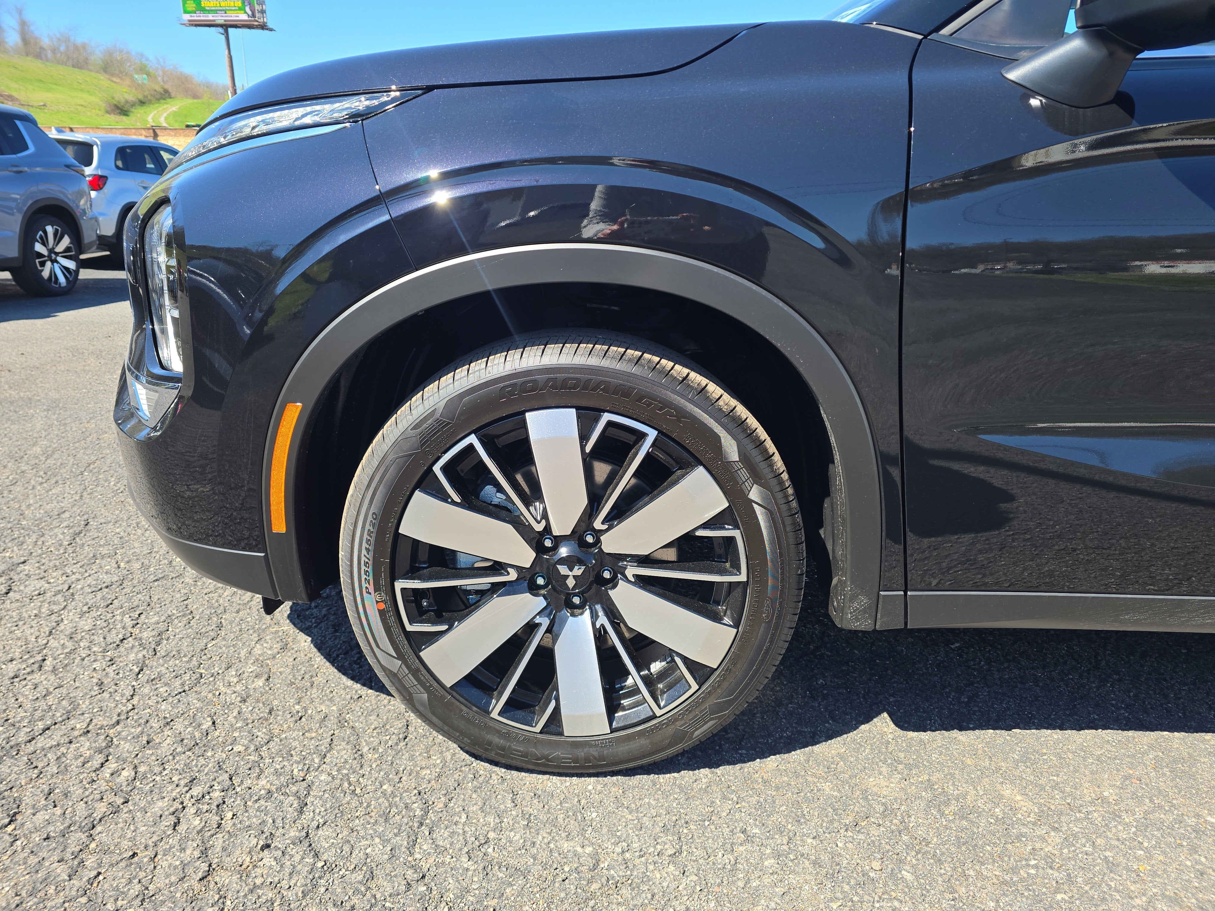 2026 Mitsubishi Outlander SE