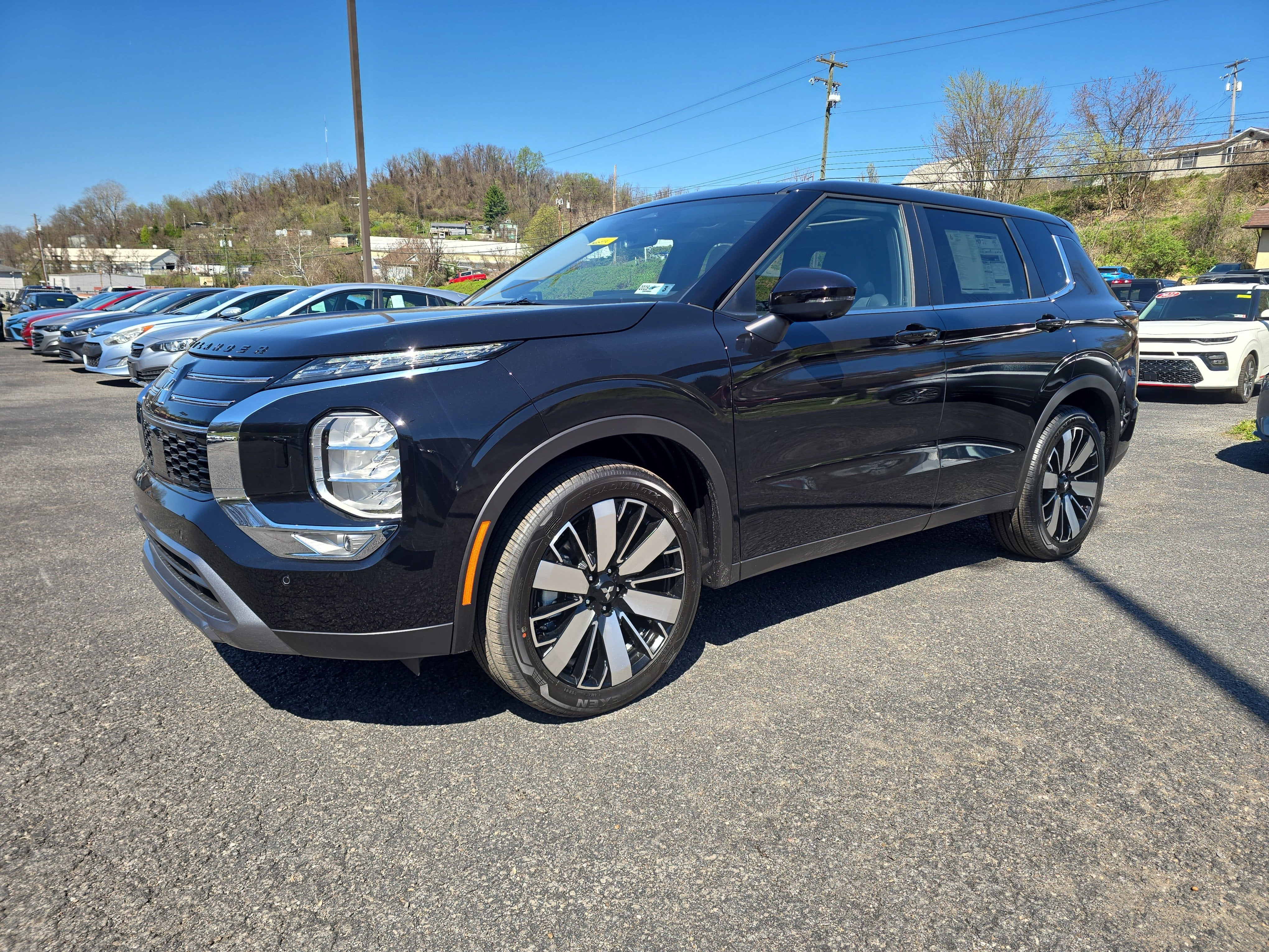 2026 Mitsubishi Outlander SE