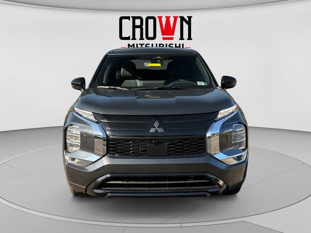 2026 Mitsubishi Outlander LE