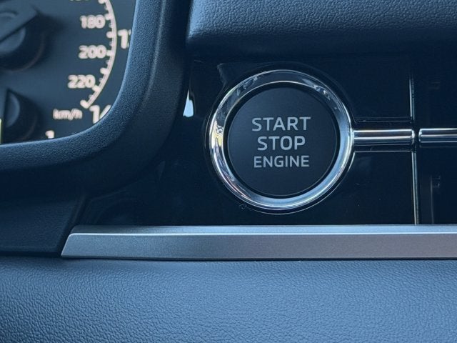 2026 Mitsubishi Outlander LE