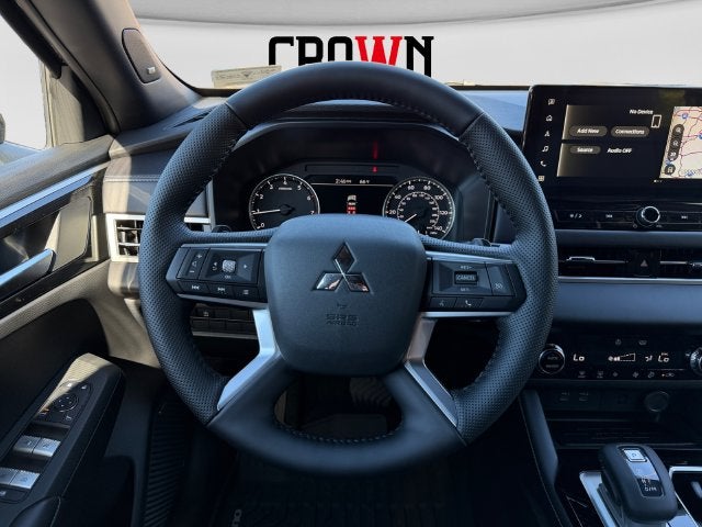 2026 Mitsubishi Outlander LE