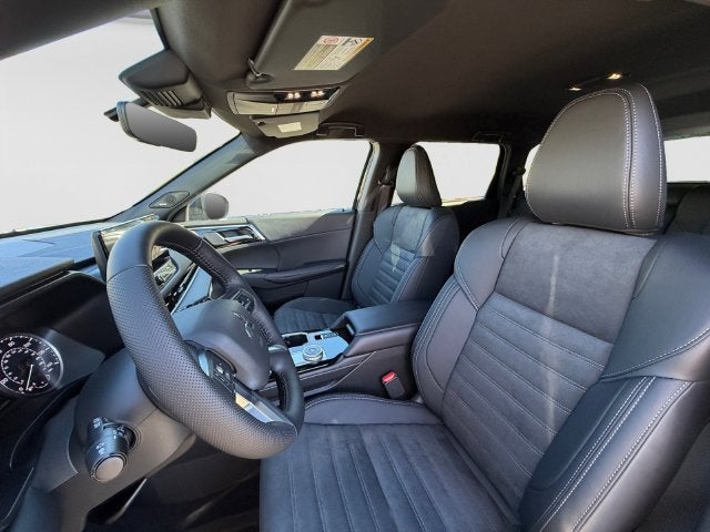 2026 Mitsubishi Outlander LE