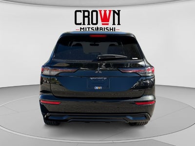 2026 Mitsubishi Outlander LE