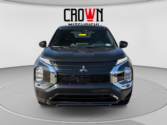 2026 Mitsubishi Outlander LE