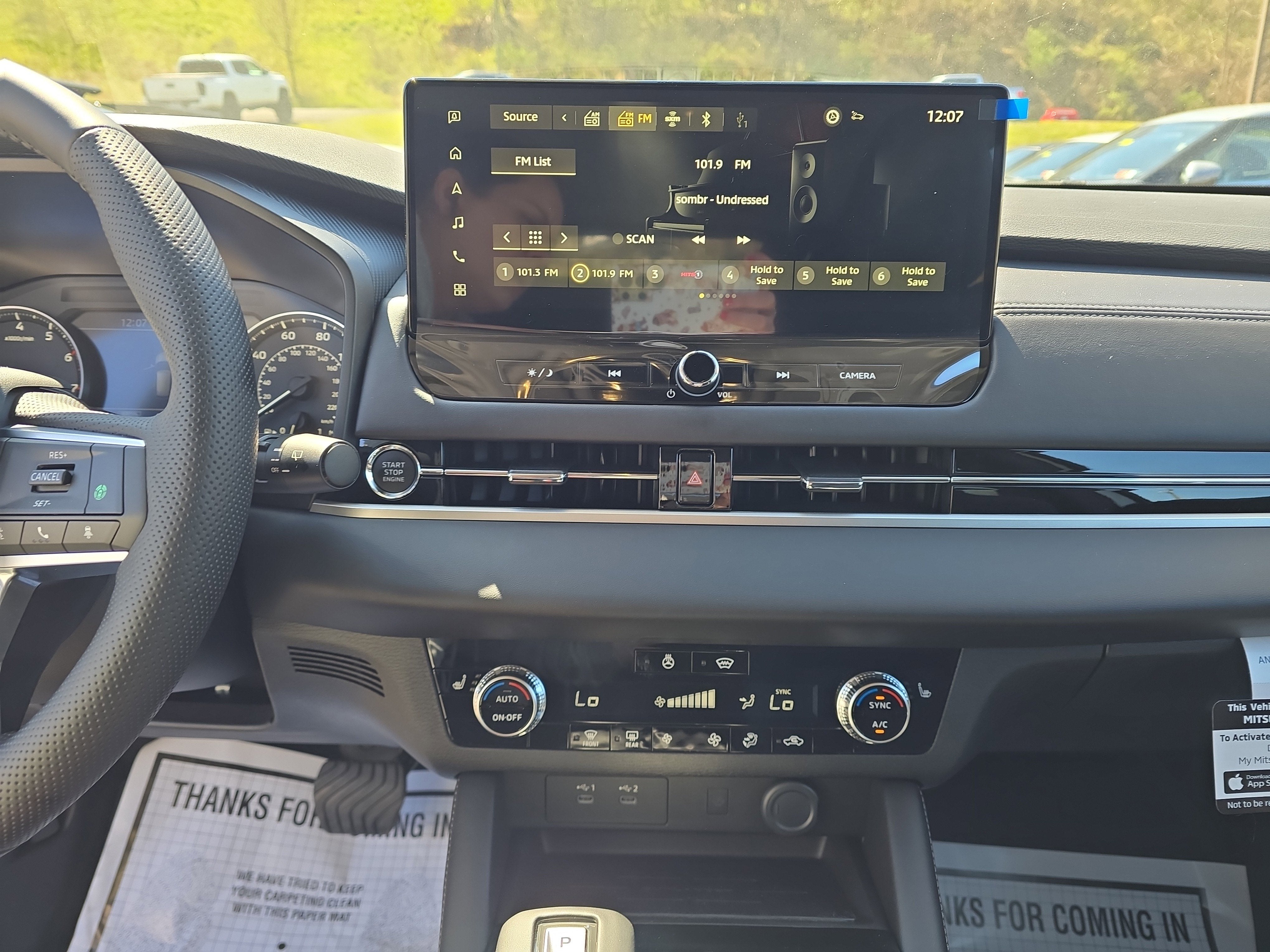 2026 Mitsubishi Outlander SE