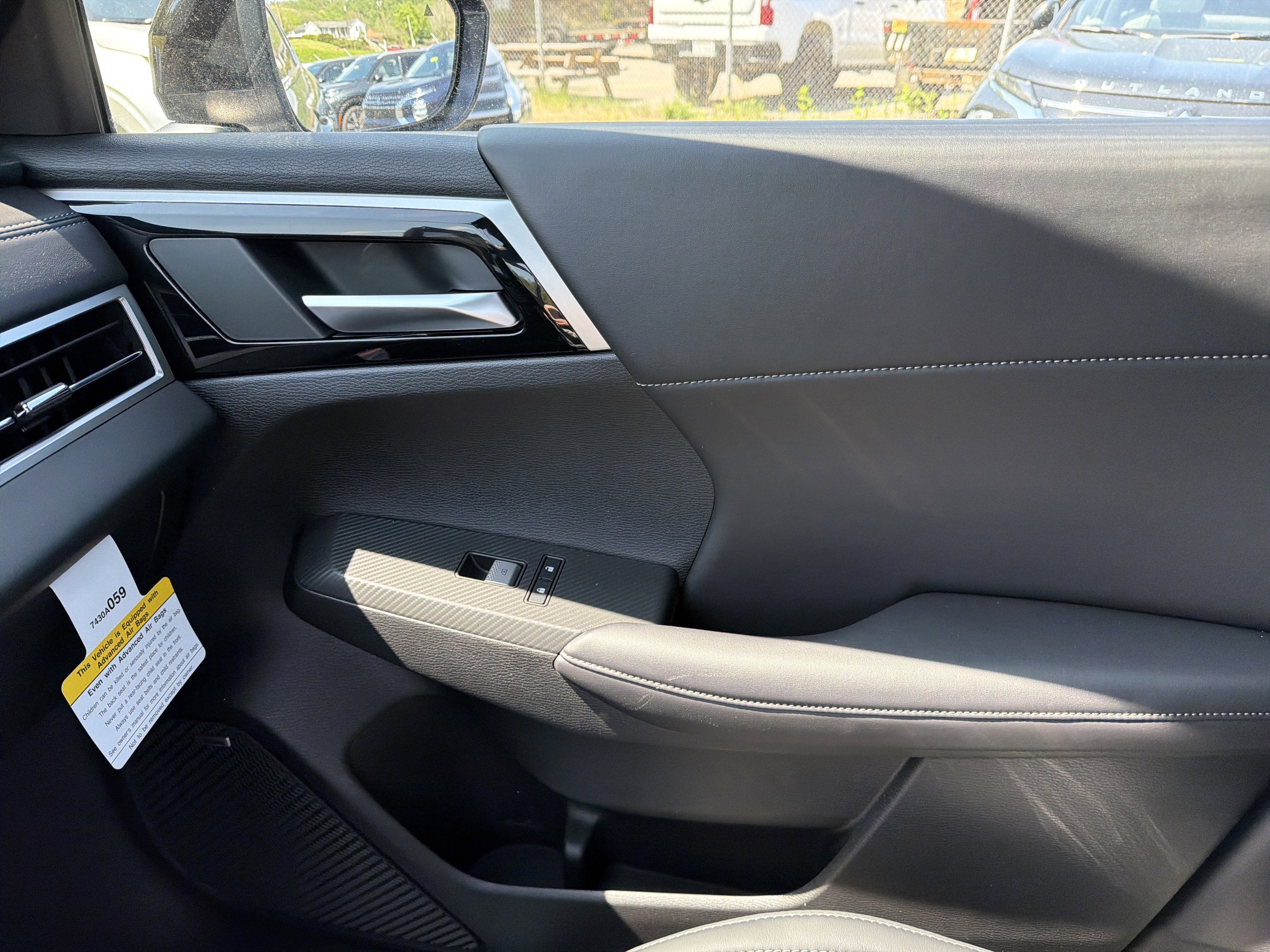 2026 Mitsubishi Outlander LE