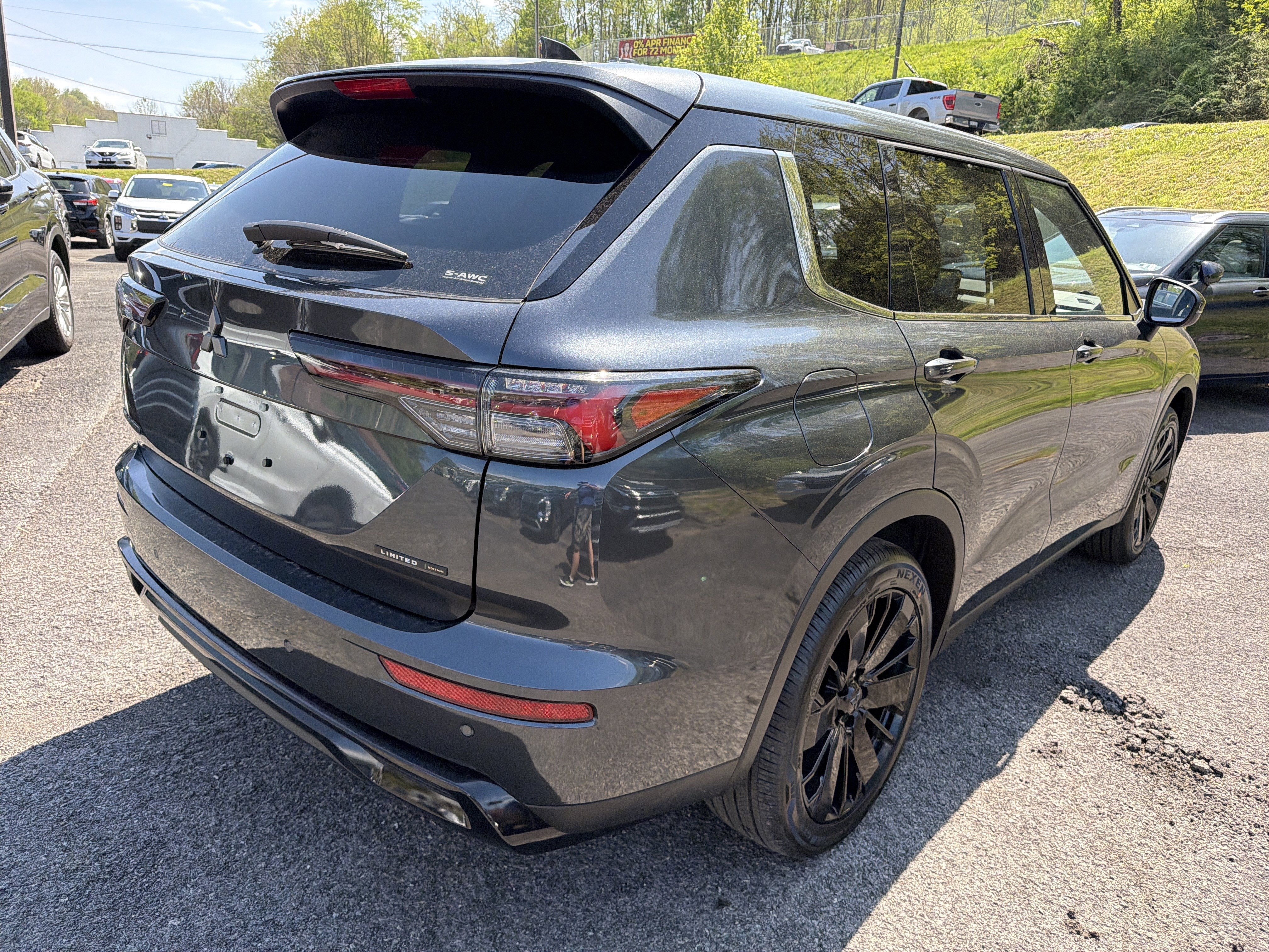 2026 Mitsubishi Outlander LE