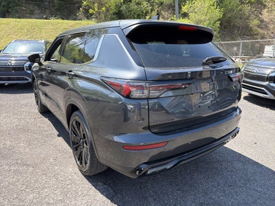 2026 Mitsubishi Outlander LE