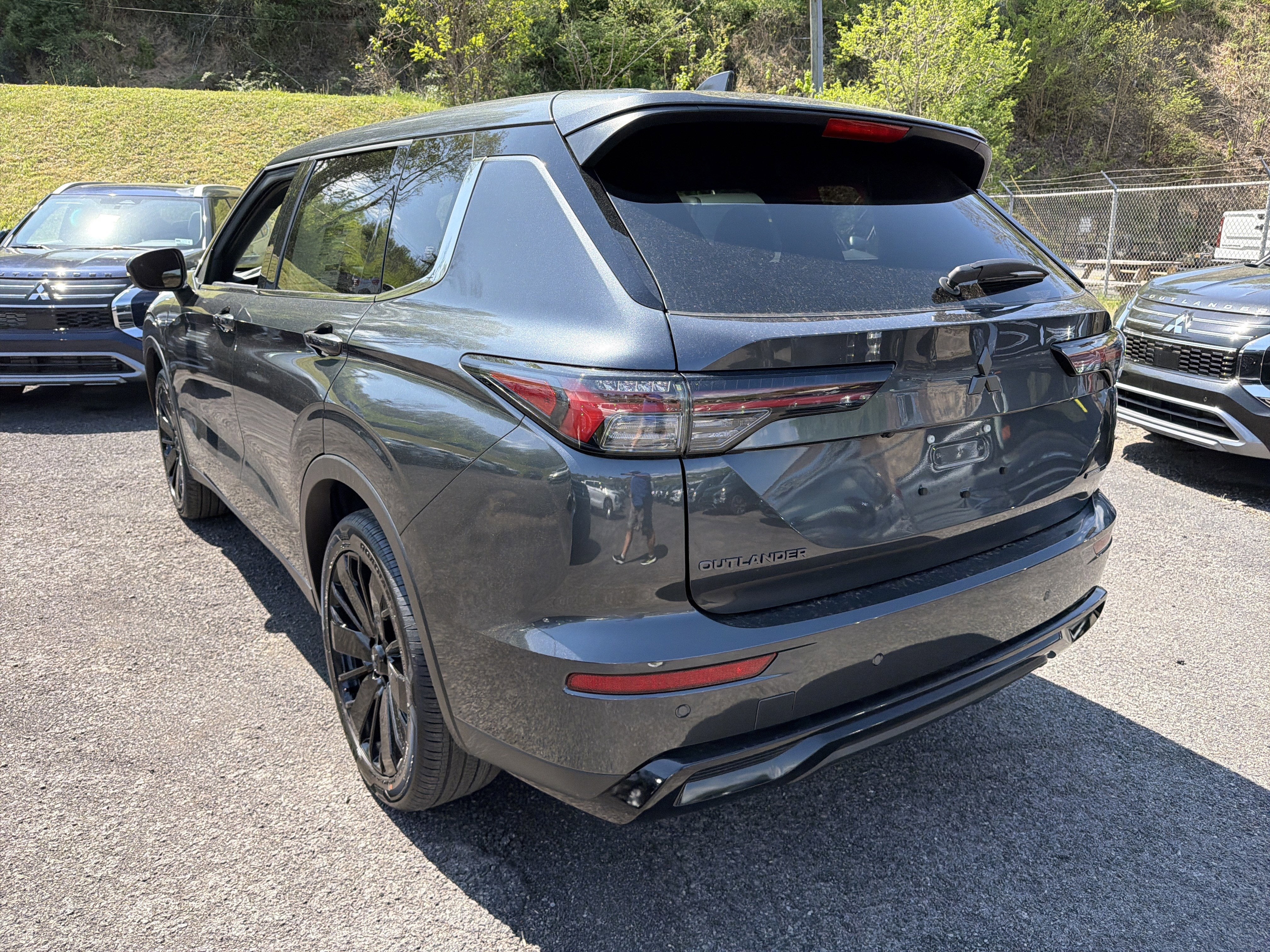 2026 Mitsubishi Outlander LE