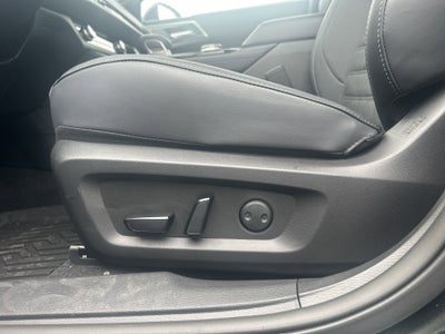 2026 Mitsubishi Outlander LE