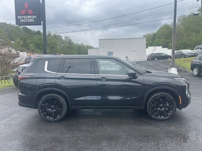 2026 Mitsubishi Outlander LE