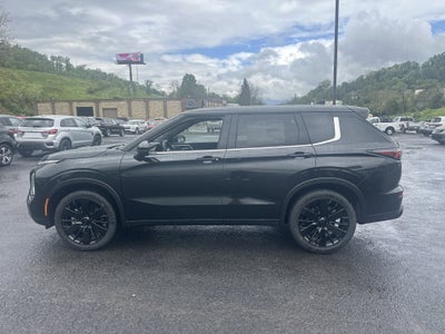 2026 Mitsubishi Outlander LE