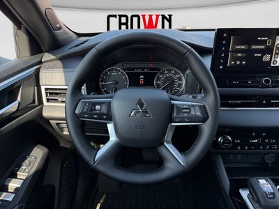 2026 Mitsubishi Outlander LE
