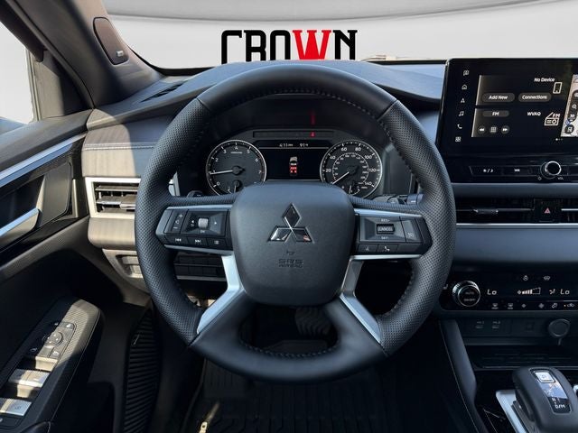 2026 Mitsubishi Outlander LE