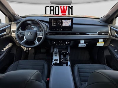 2026 Mitsubishi Outlander LE