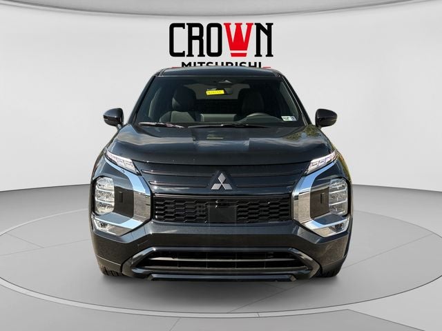 2026 Mitsubishi Outlander LE