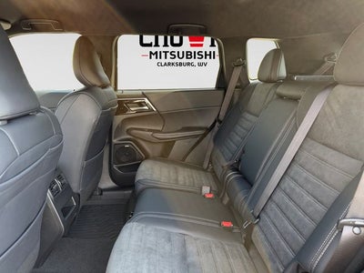 2026 Mitsubishi Outlander LE