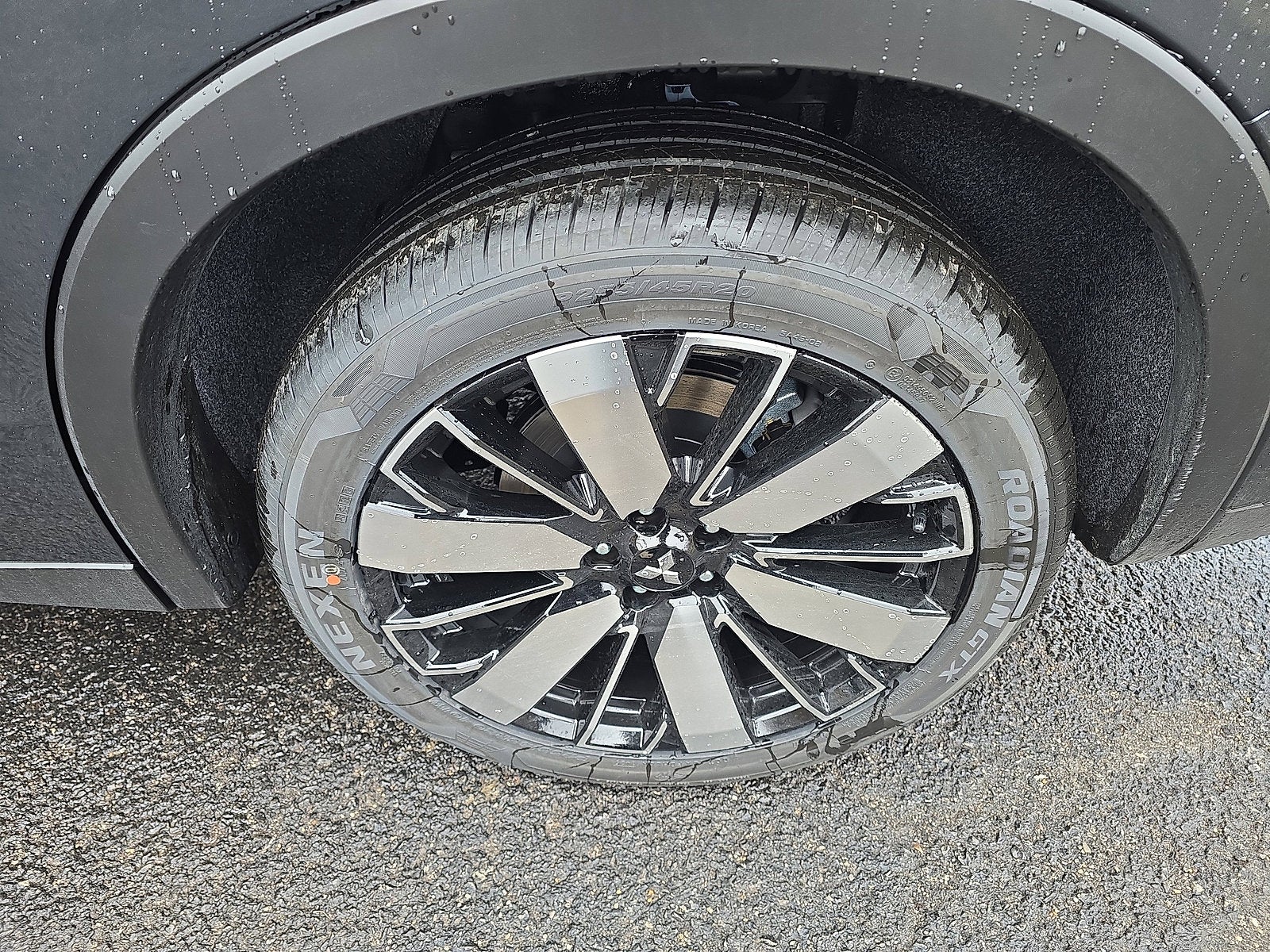 2026 Mitsubishi Outlander SE