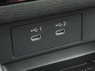 2026 Mitsubishi Outlander LE