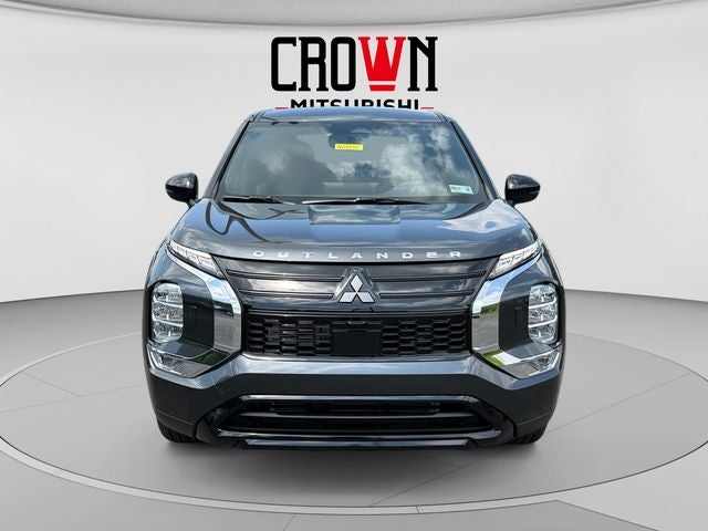 2026 Mitsubishi Outlander LE