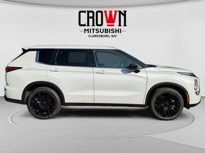2026 Mitsubishi Outlander LE