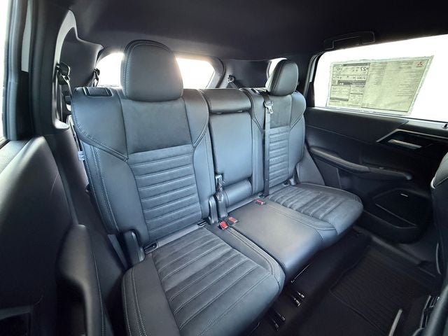 2026 Mitsubishi Outlander LE