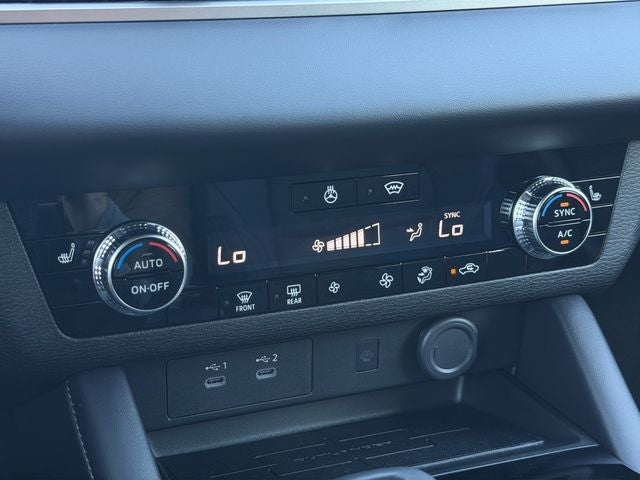 2026 Mitsubishi Outlander LE