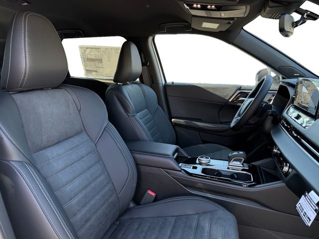 2026 Mitsubishi Outlander LE