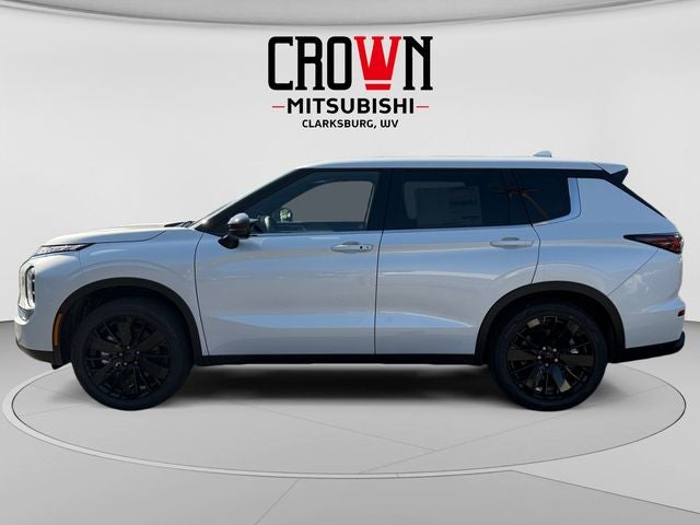 2026 Mitsubishi Outlander LE