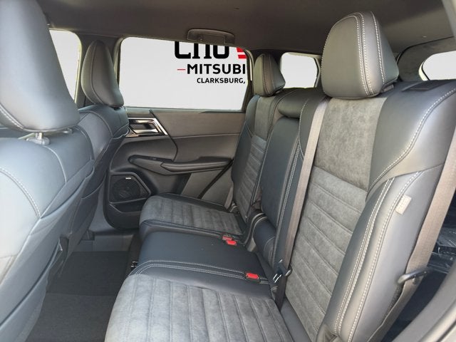 2026 Mitsubishi Outlander LE