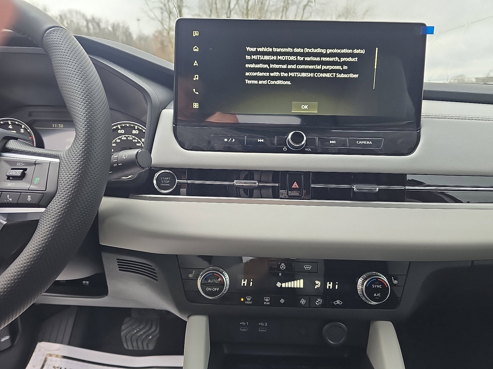 2026 Mitsubishi Outlander SE