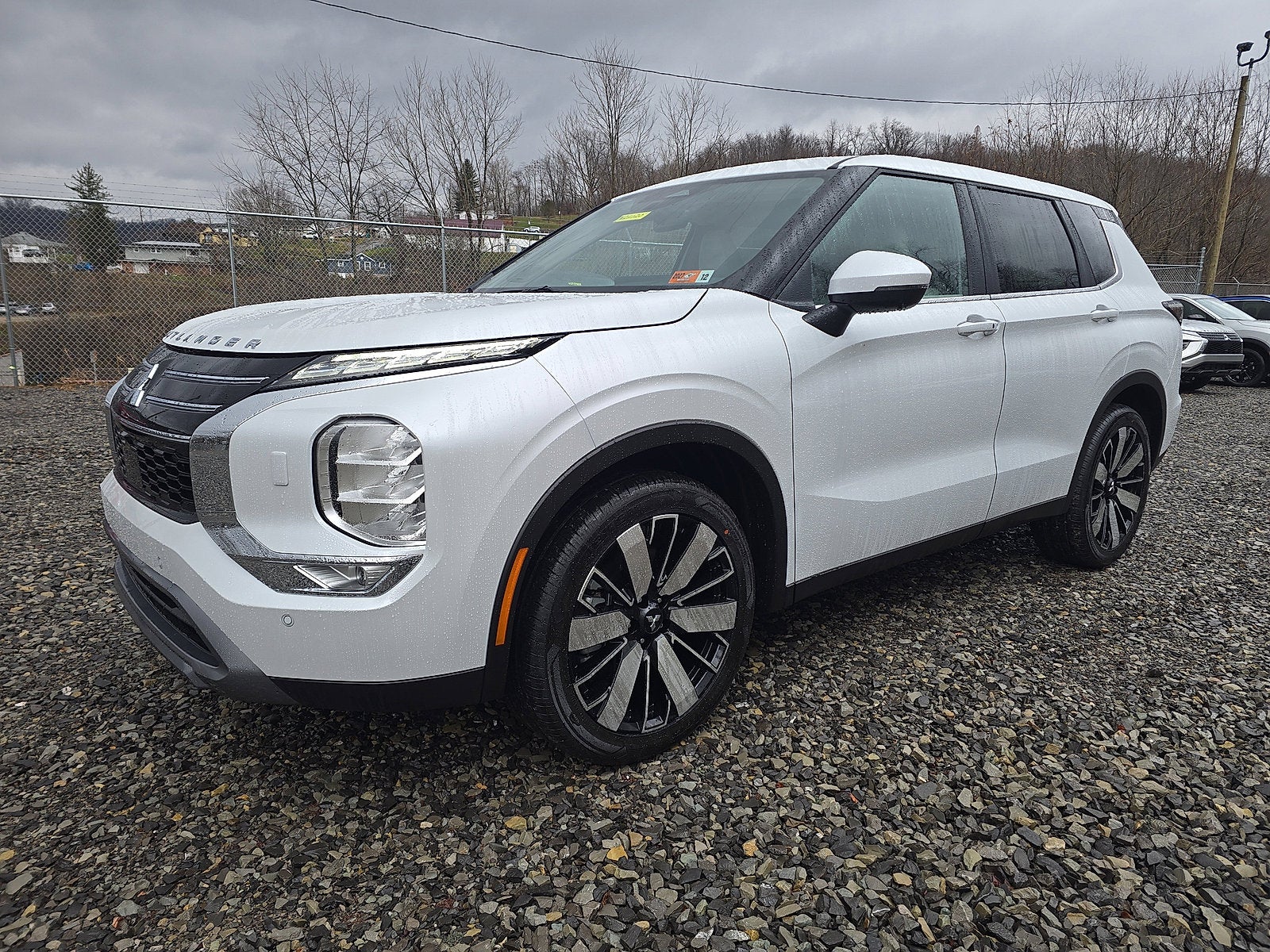 2026 Mitsubishi Outlander SE