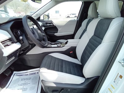 2026 Mitsubishi Outlander SE