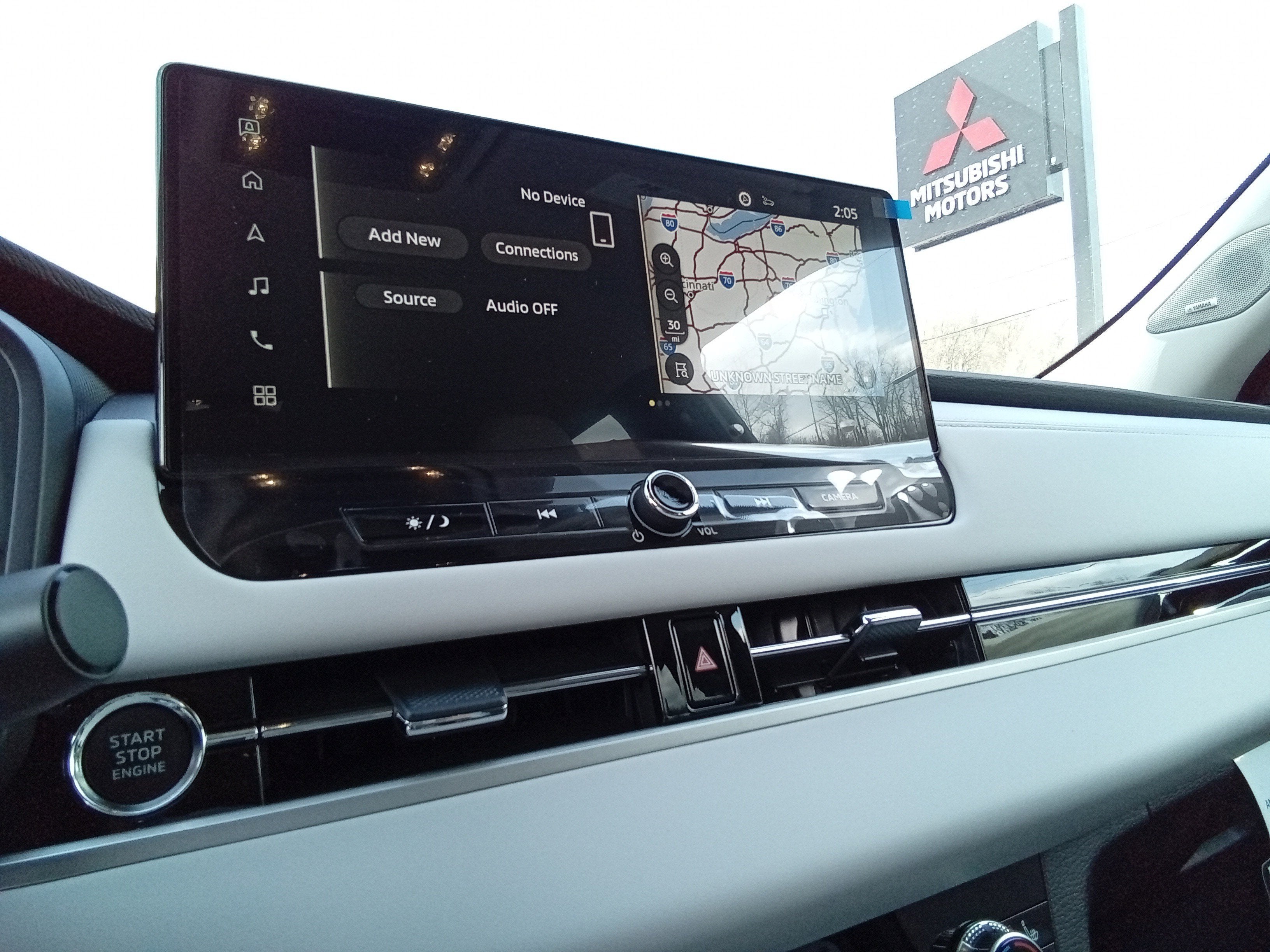 2026 Mitsubishi Outlander SE