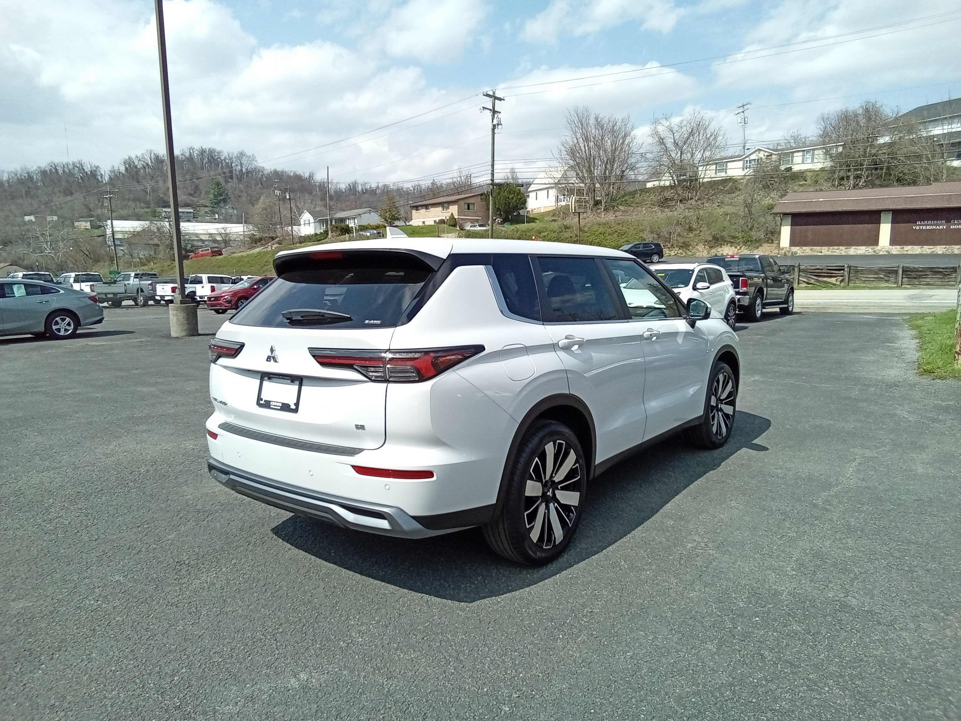 2026 Mitsubishi Outlander SE