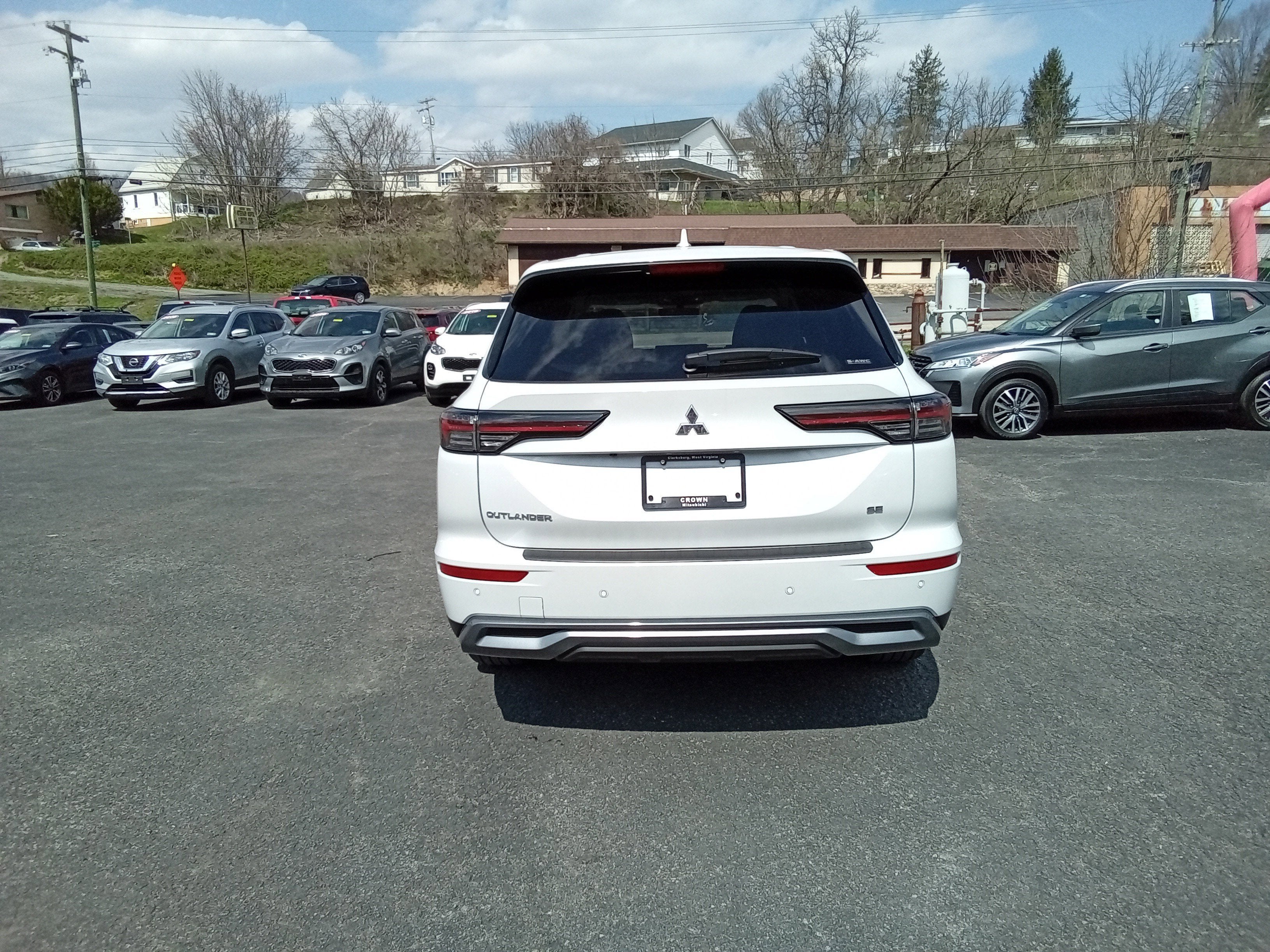 2026 Mitsubishi Outlander SE