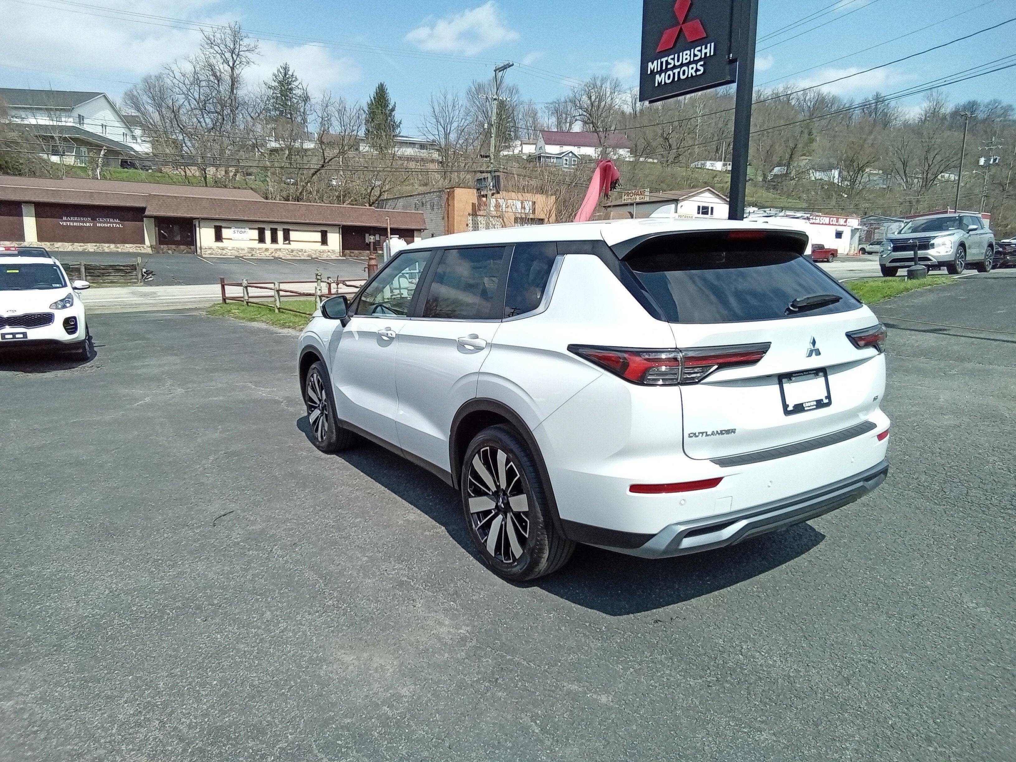 2026 Mitsubishi Outlander SE