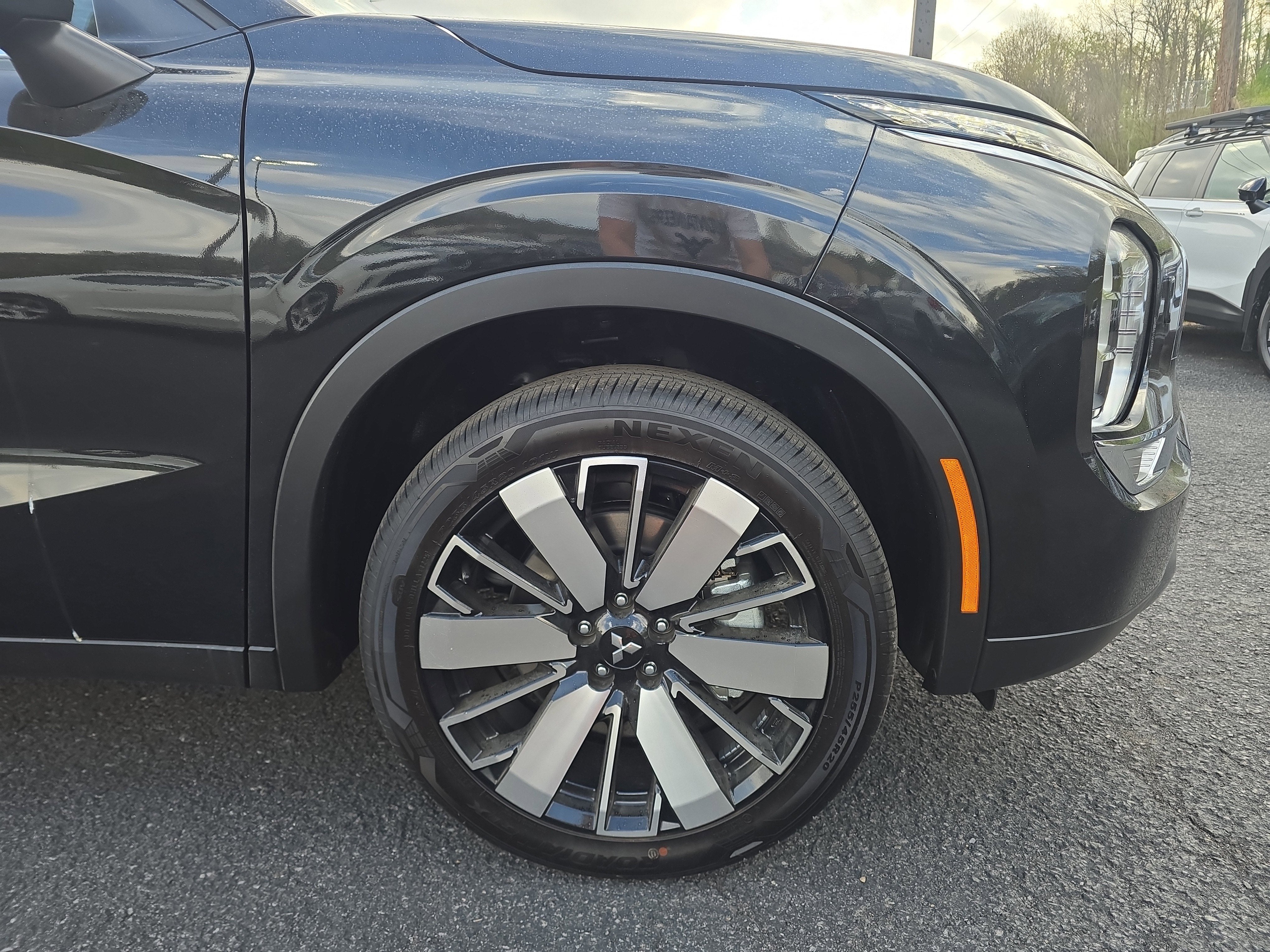 2026 Mitsubishi Outlander SE