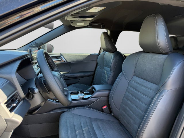 2026 Mitsubishi Outlander LE