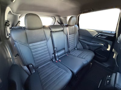2026 Mitsubishi Outlander LE