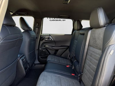 2026 Mitsubishi Outlander LE
