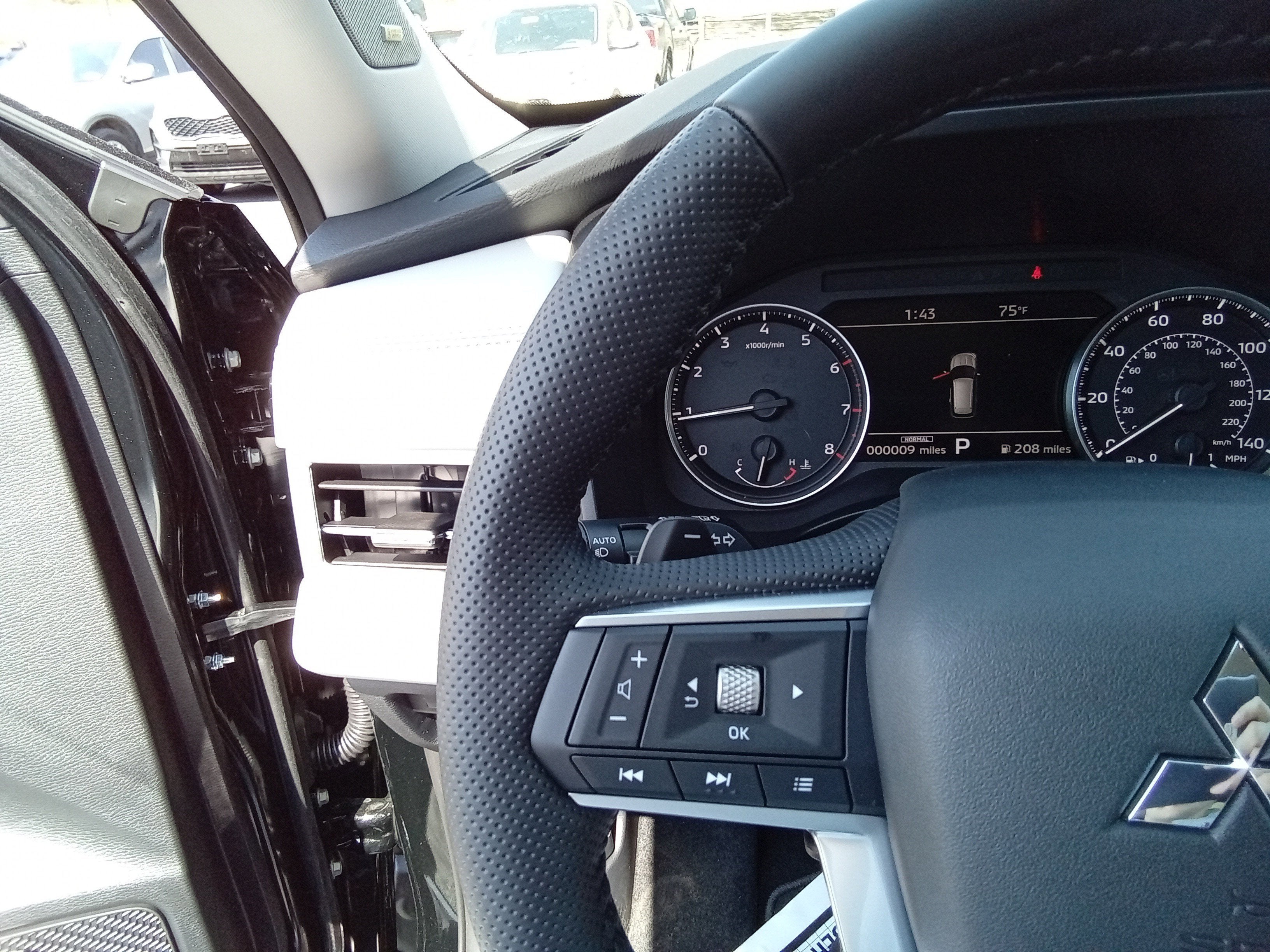 2026 Mitsubishi Outlander SE
